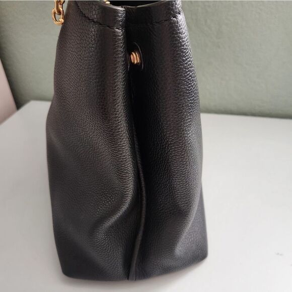 Tory Burch Carson Chain-link Leather Tote Bag - Picture 9 of 16